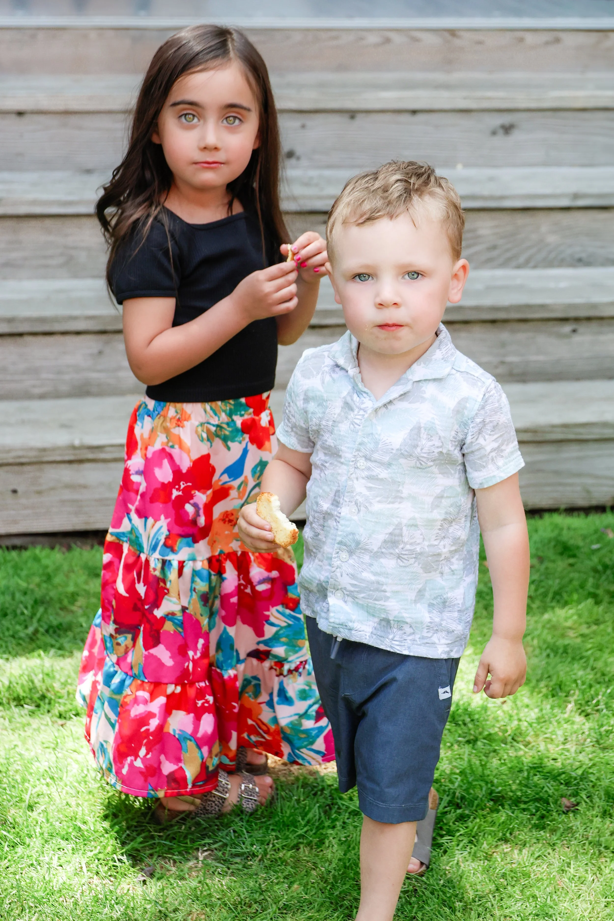 Wedding guest children at Pacific Northwest ceremony — NYLEAR documentary event photography capturing candid natural moments
