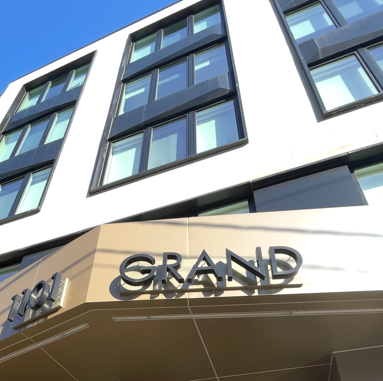 1101 Grand