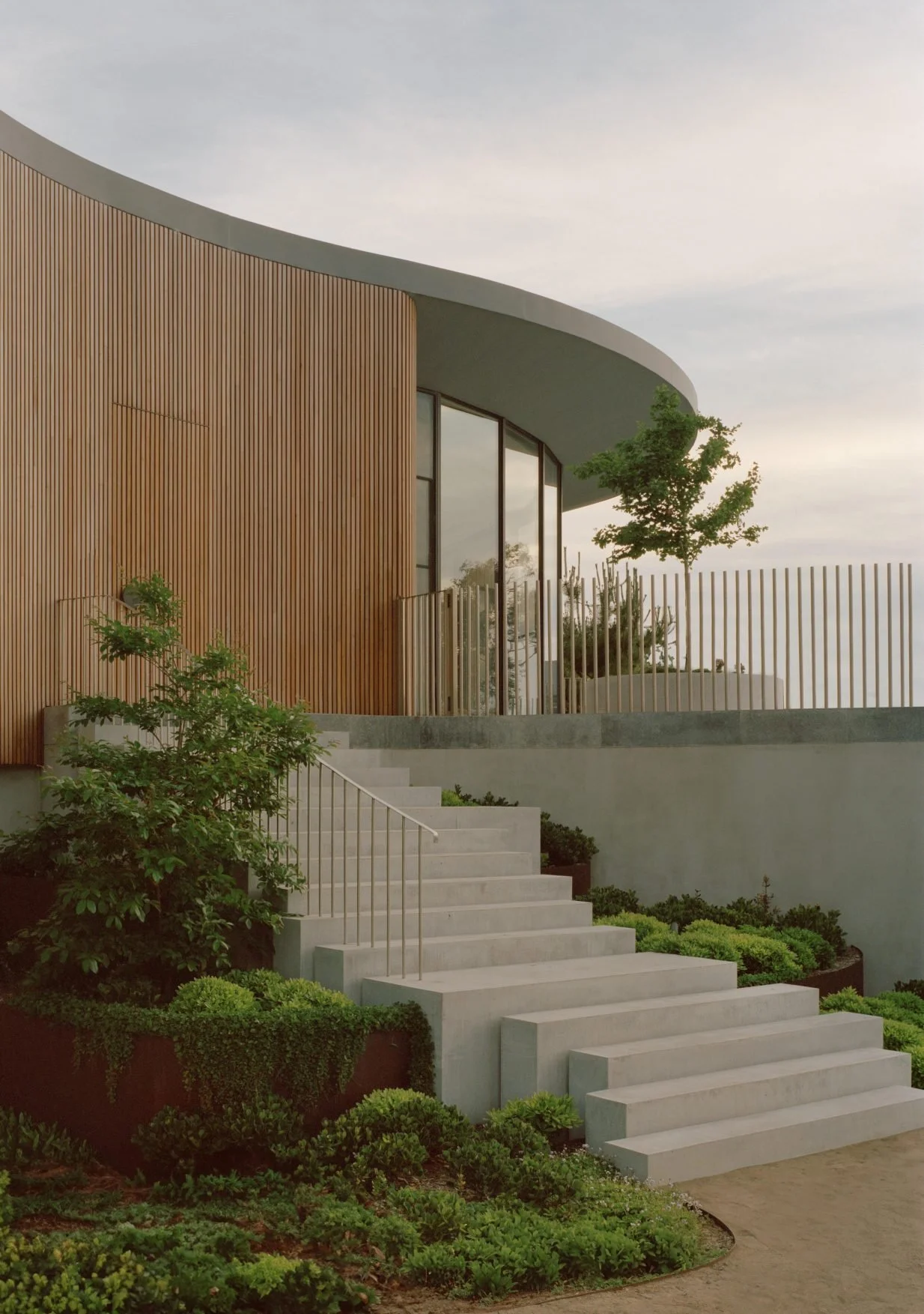 01_8748-resnew_PointNepeanHouse_PandolfiniArchitects_TashaTylee-1234x1753.jpg