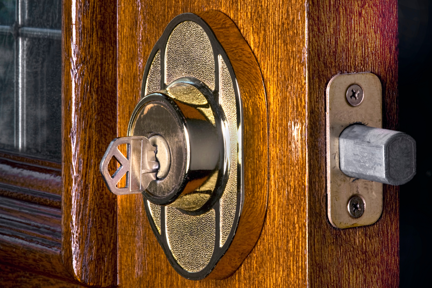 Everything You Need to Know About Deadbolt and High-Security Lock Installation