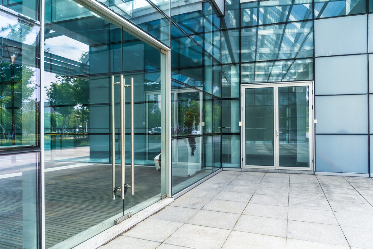 Best Commercial Door Locks for Retail Stores and Offices: What Business Owners Should Know