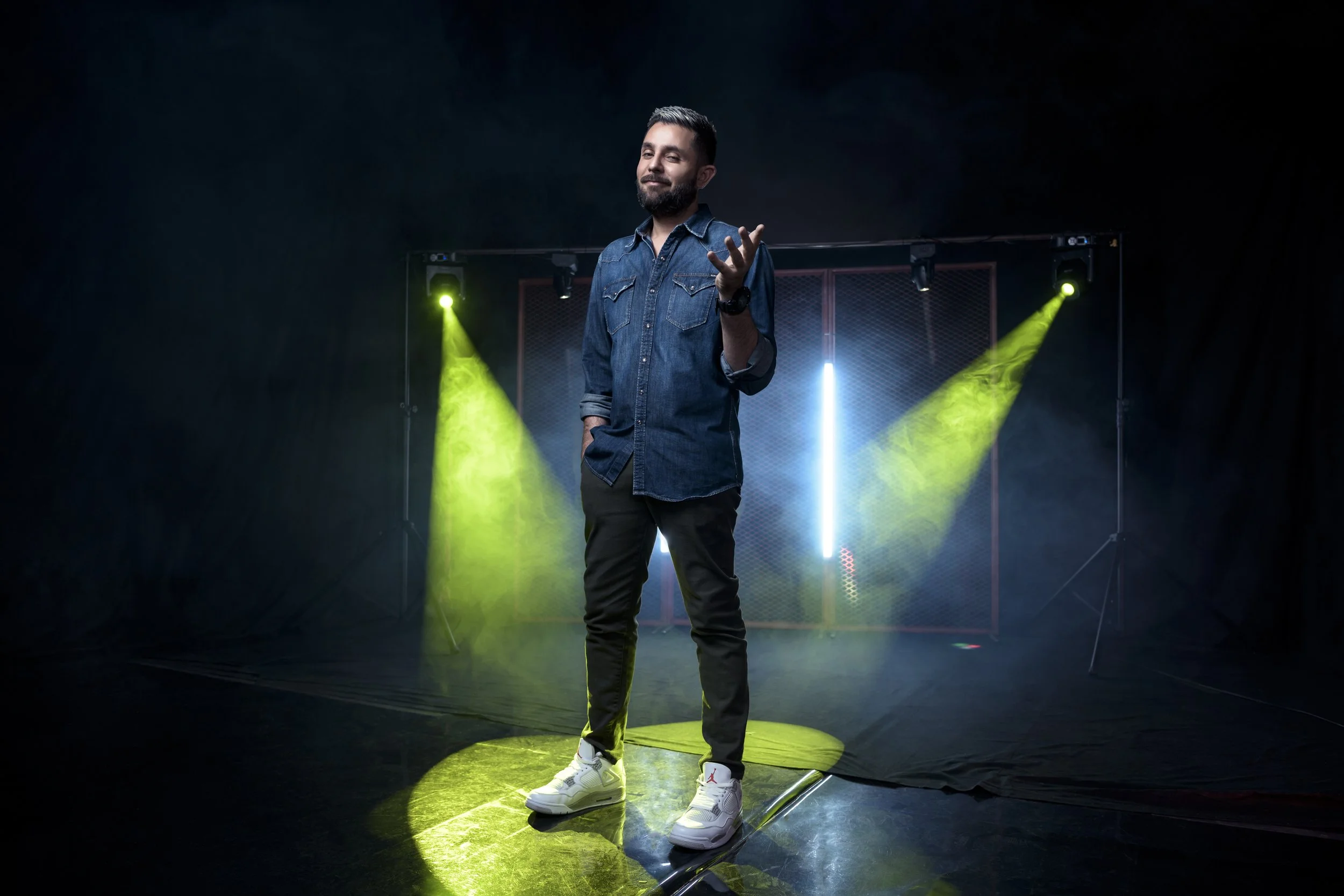 CASARES POR CIERTO.jpg