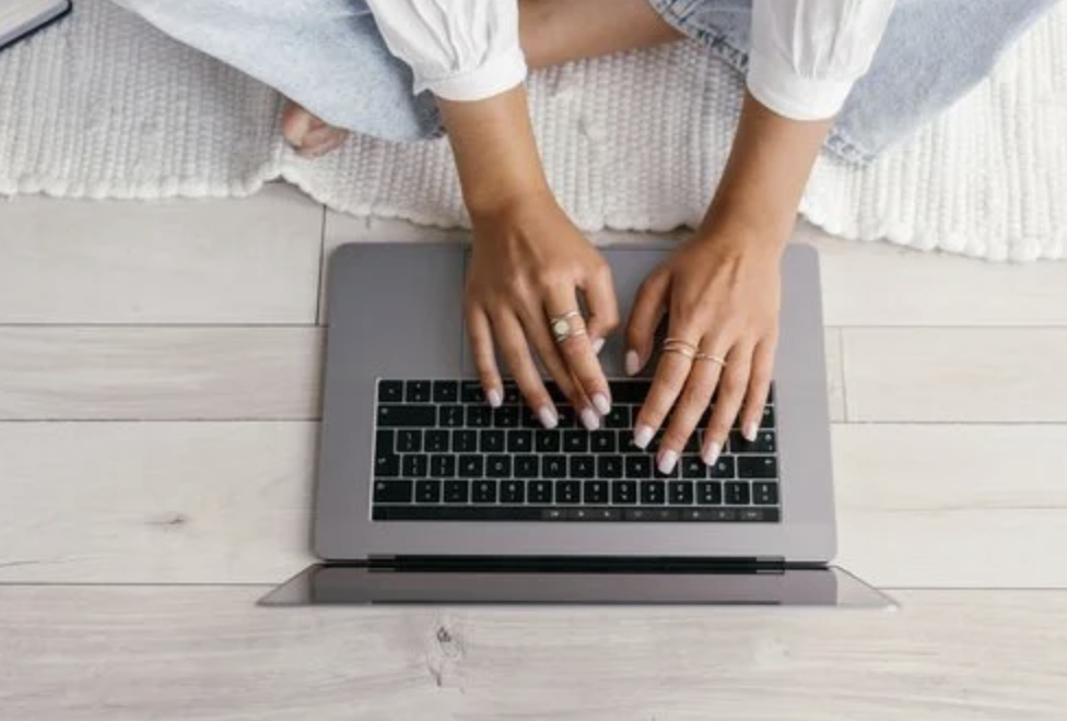 Telehealth vs. In-Person Therapy: Comparing Effectiveness and Choosing What Fits