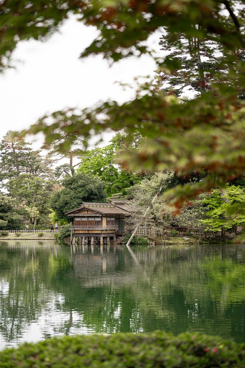 Kenrokuen garden-4663.jpg