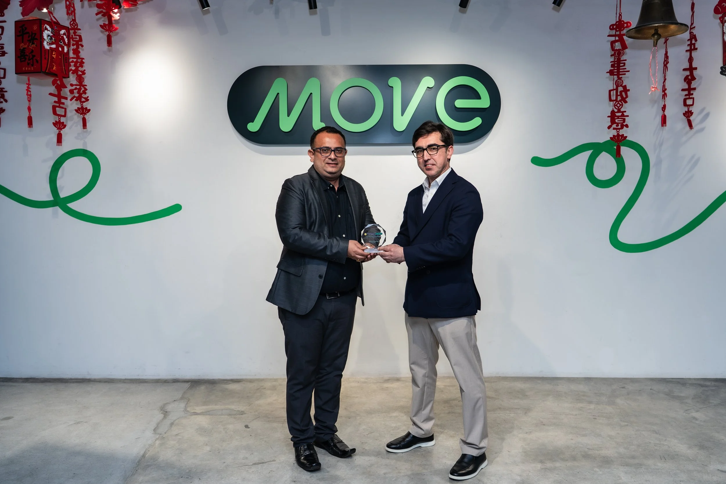  MOVE x Uzbekistan Airlines 