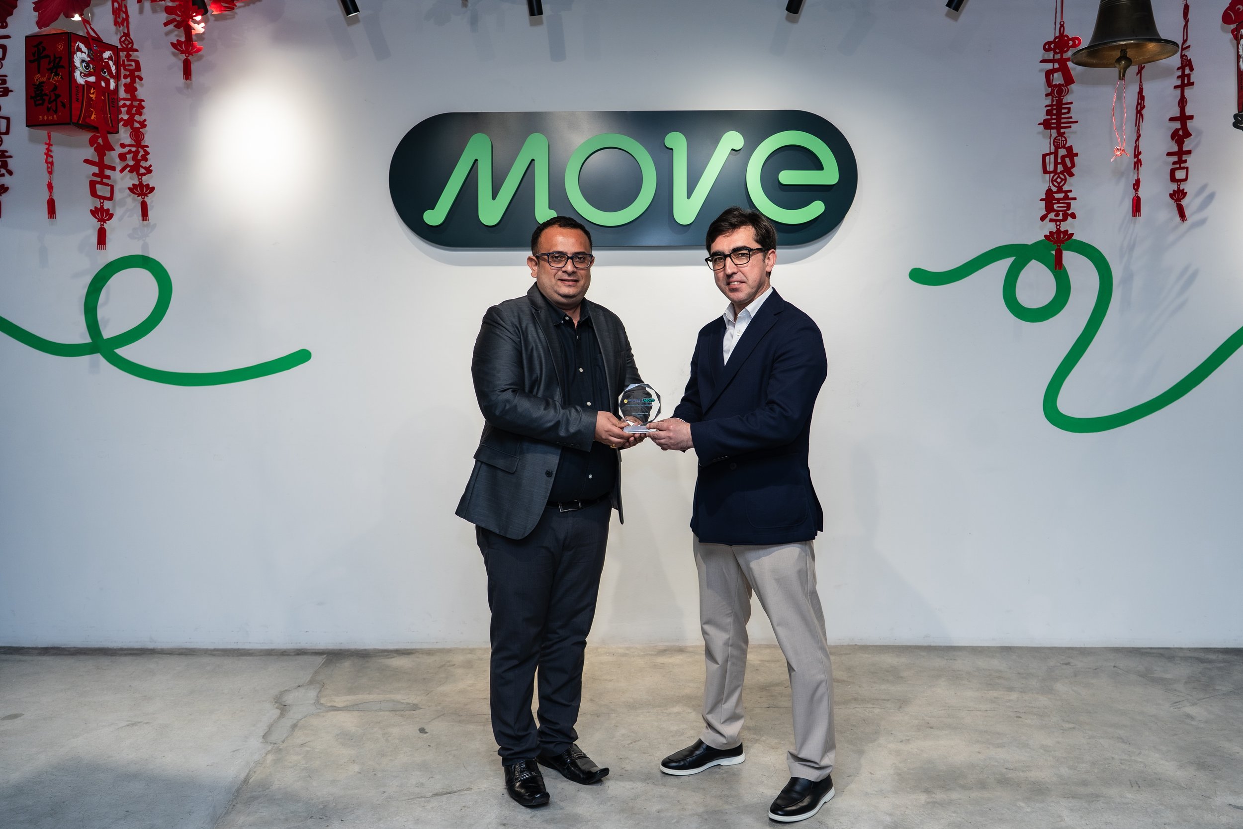  MOVE x Uzbekistan Airlines 