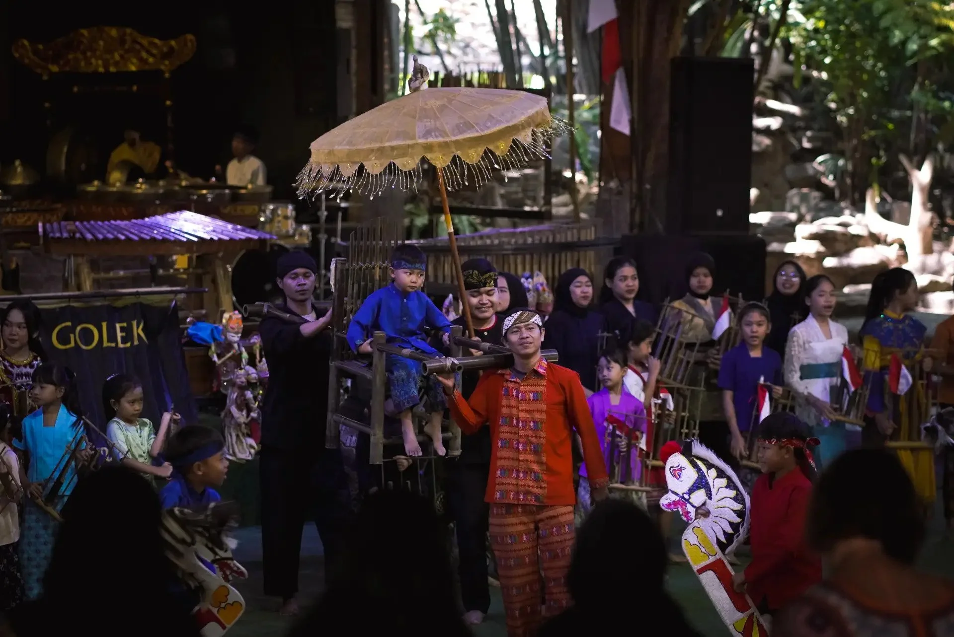 Photo caption: Saung Angklung Udjo