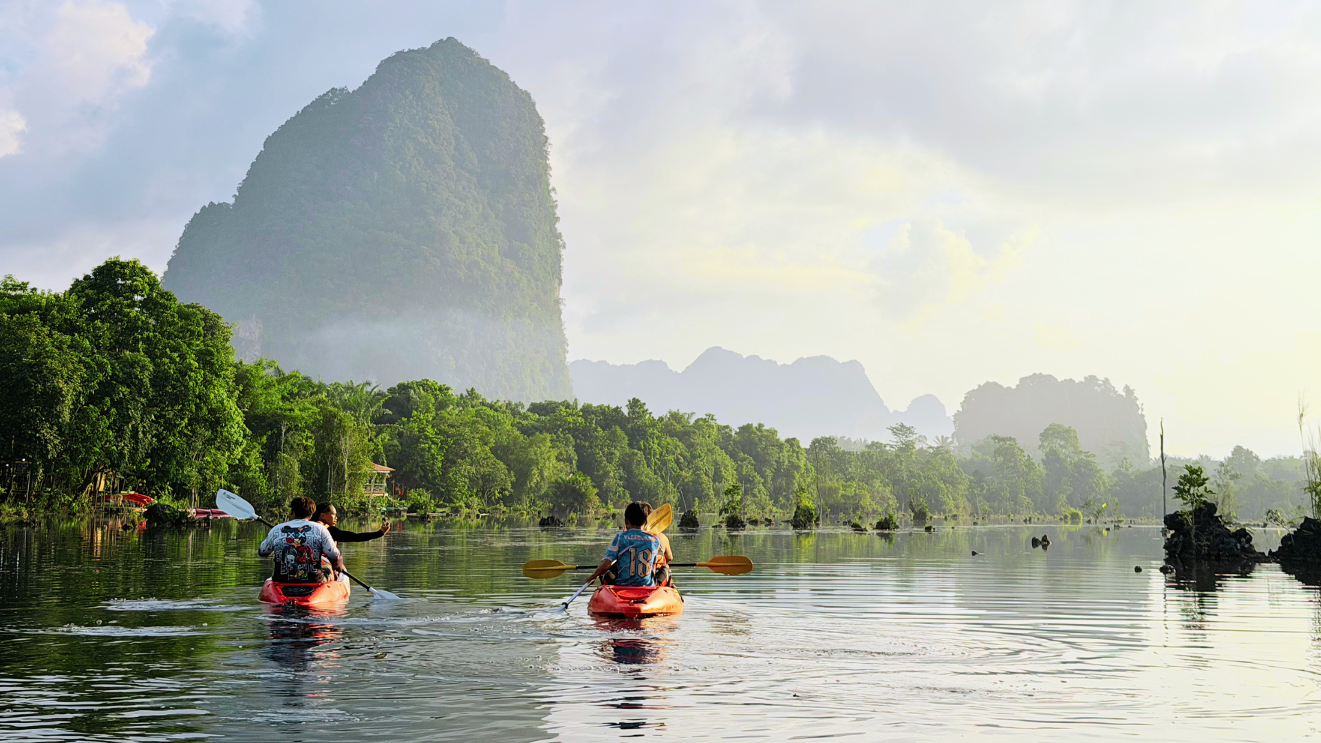 Khlong Nam Sai 1.png