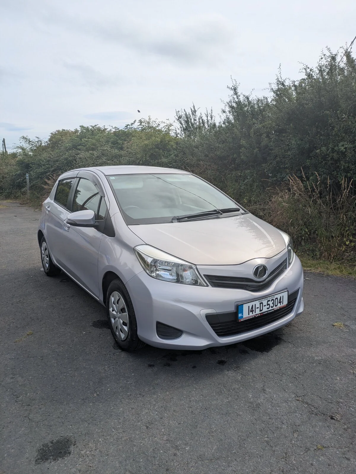 Toyota Vitz/Yaris 2014 Auto 59K KM