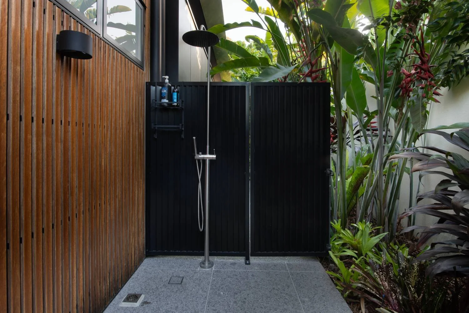 7366 Marine Dr East23.jpg