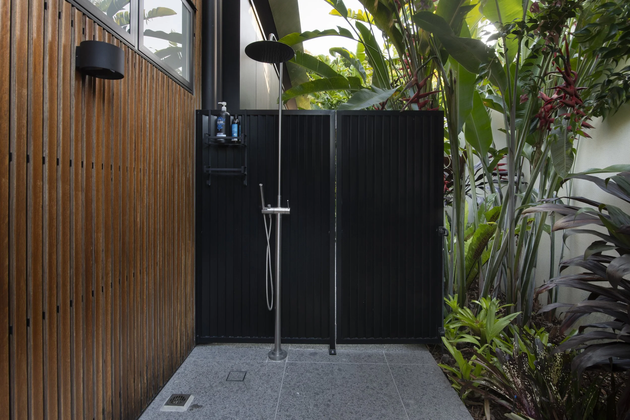 7366 Marine Dr East23.jpg