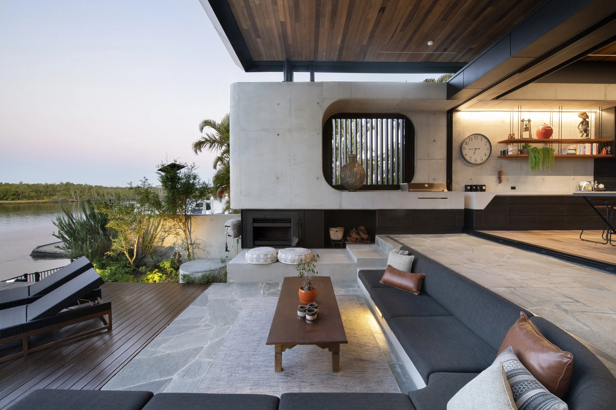 7366 Marine Dr East10.jpg