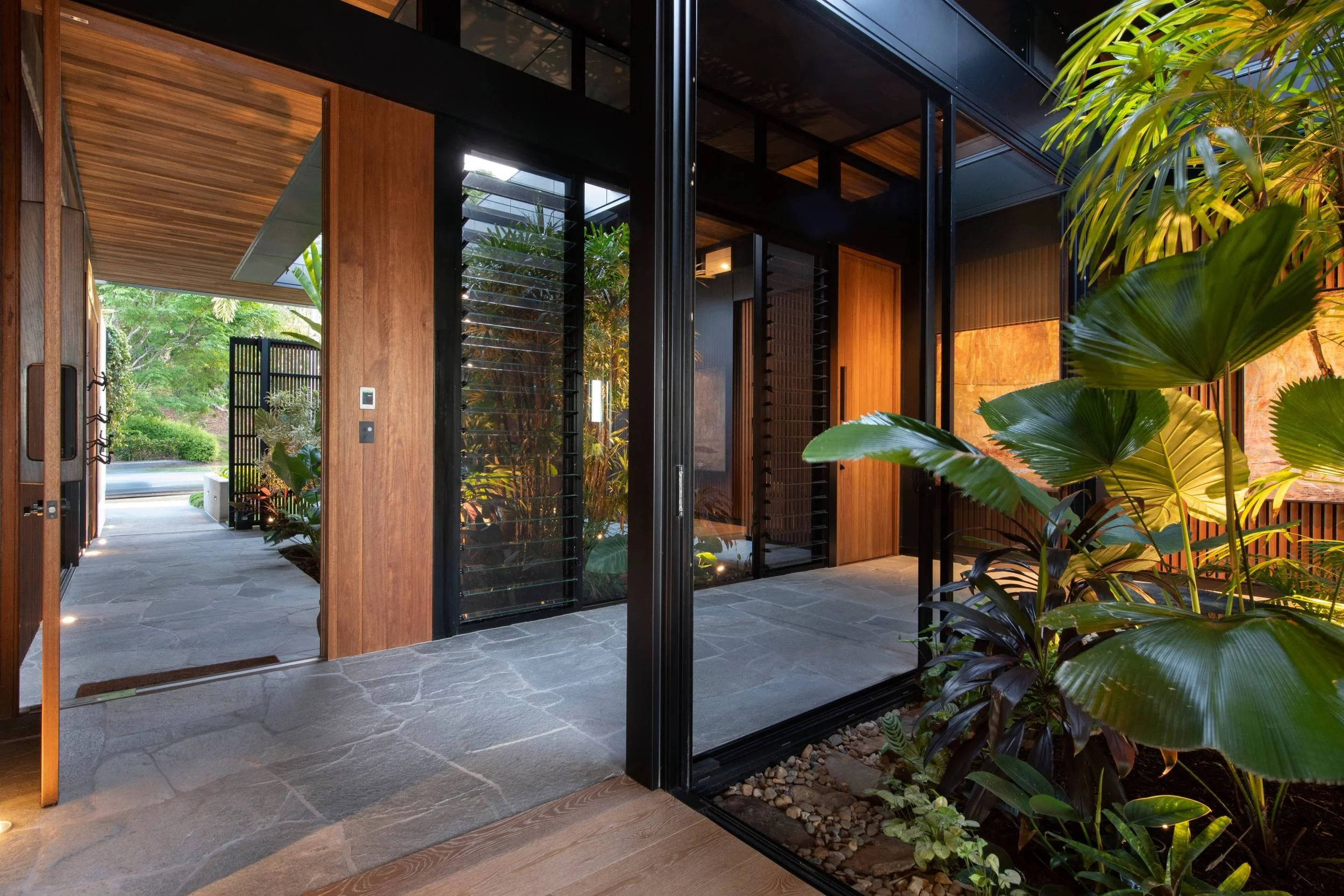 7366 Marine Dr East04.jpg