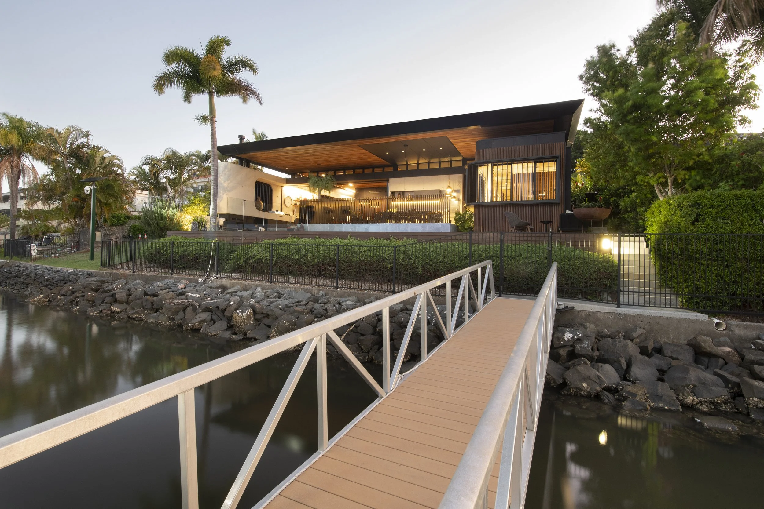 7366 Marine Dr East16.jpg