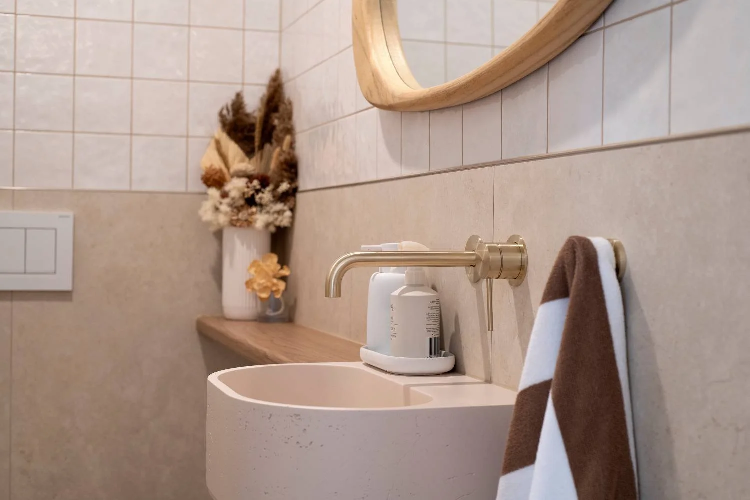Modern bathroom