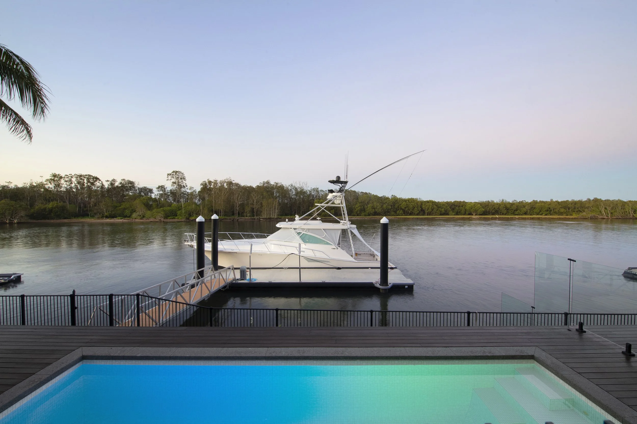 7366 Marine Dr East13.jpg