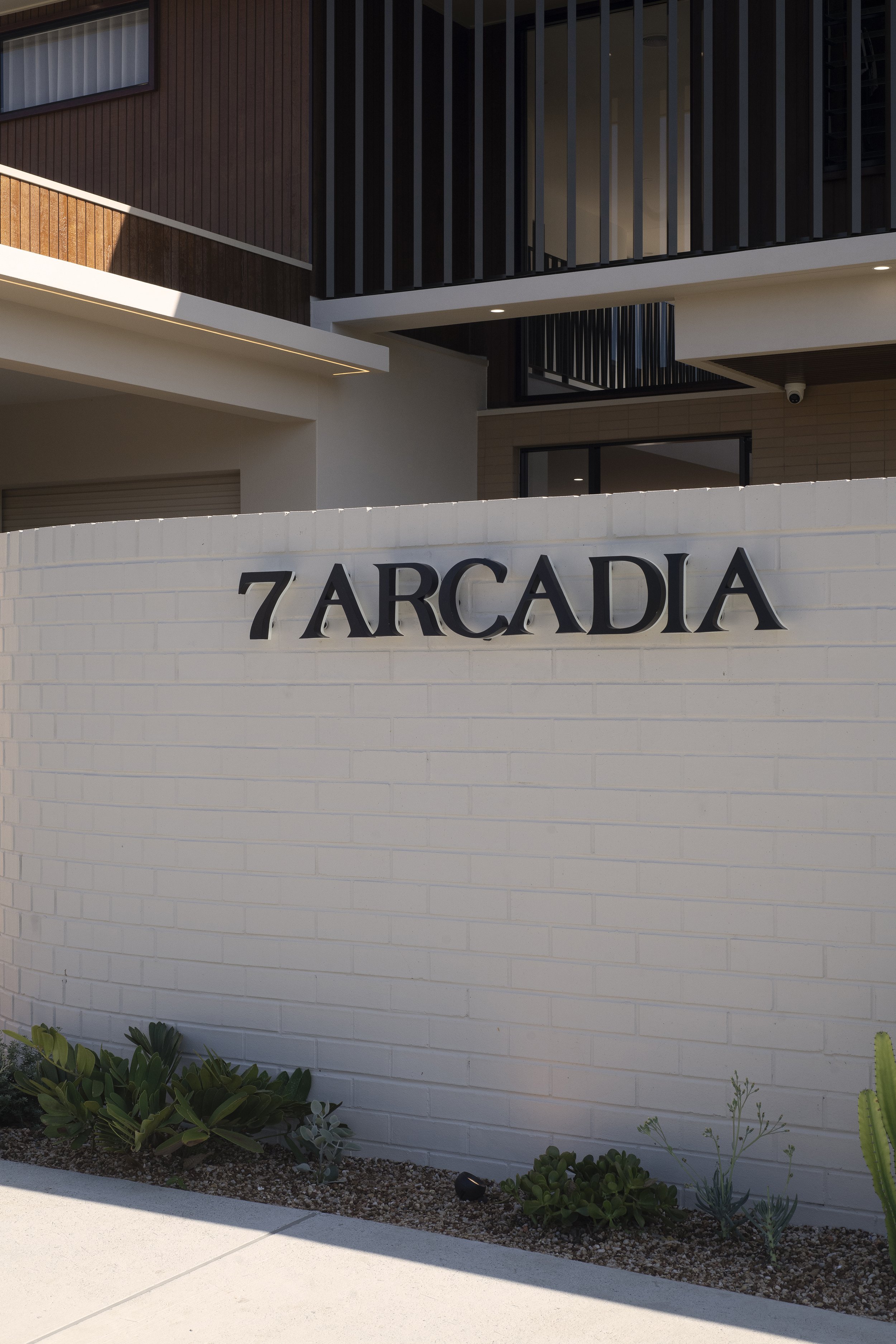 7 Arcadia Dr03.jpg