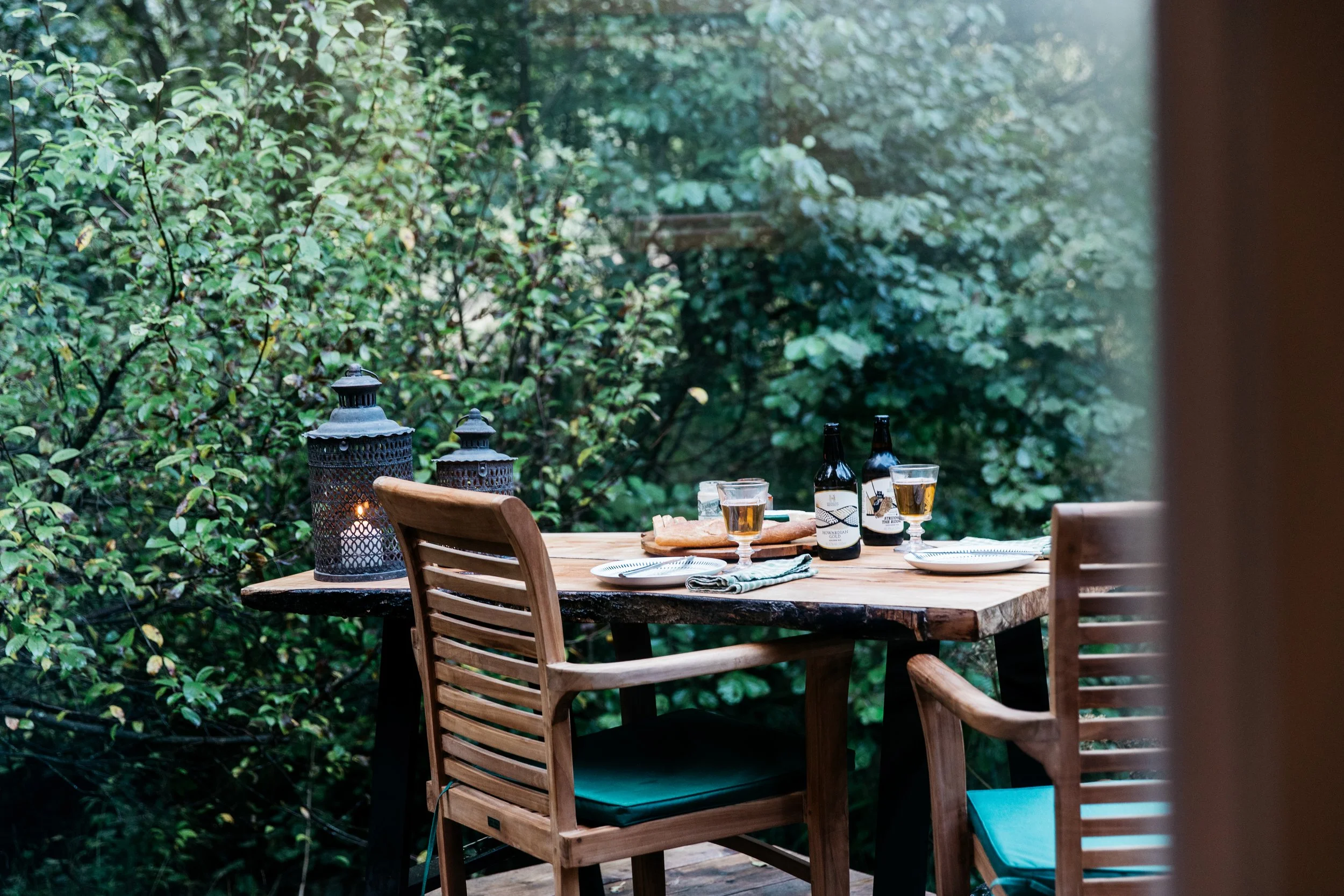 With outside seating areas