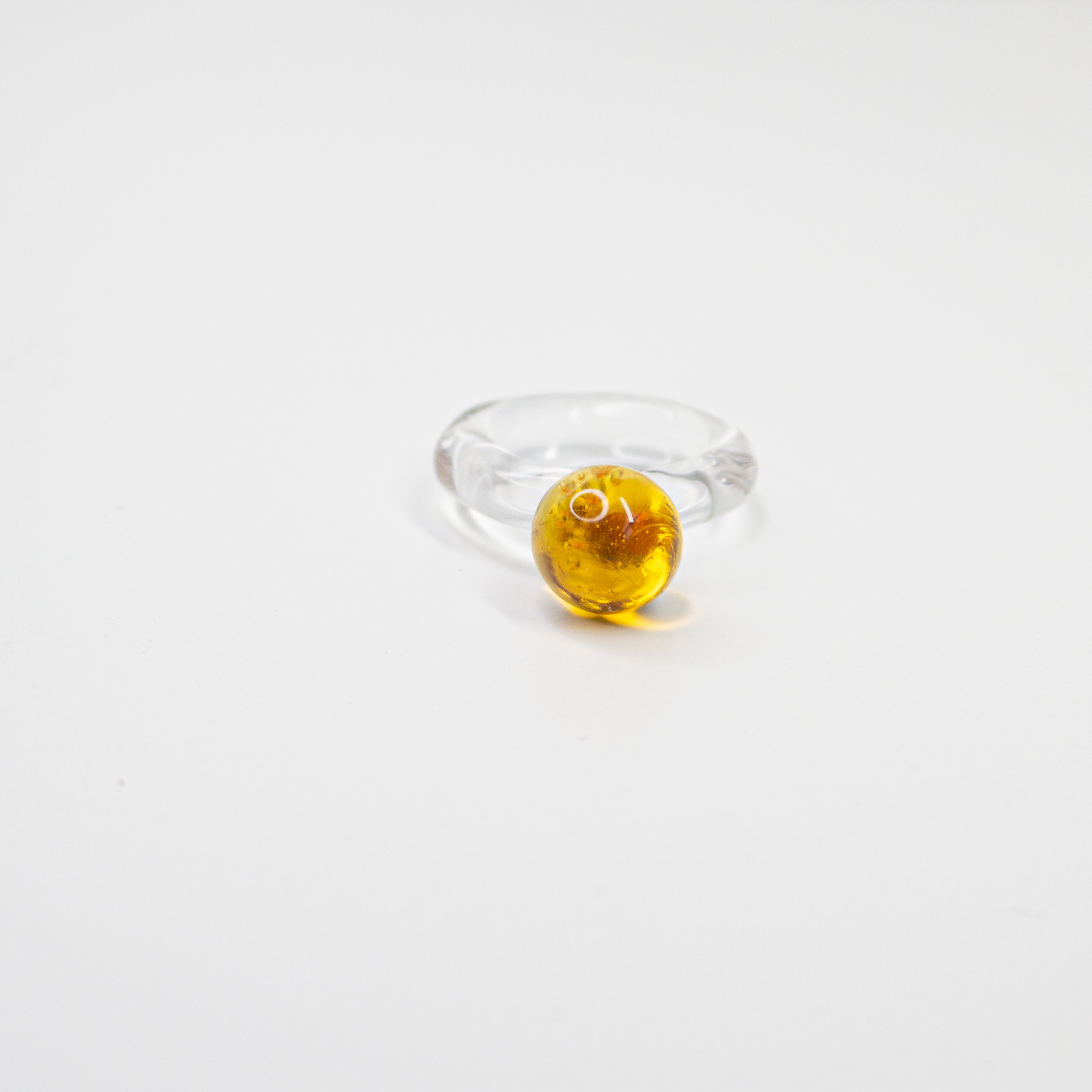 Anillo deco DOT. Anillo de vidrio de borosilicato. Blessed Eye Studio. Madrid. Talla 12.png