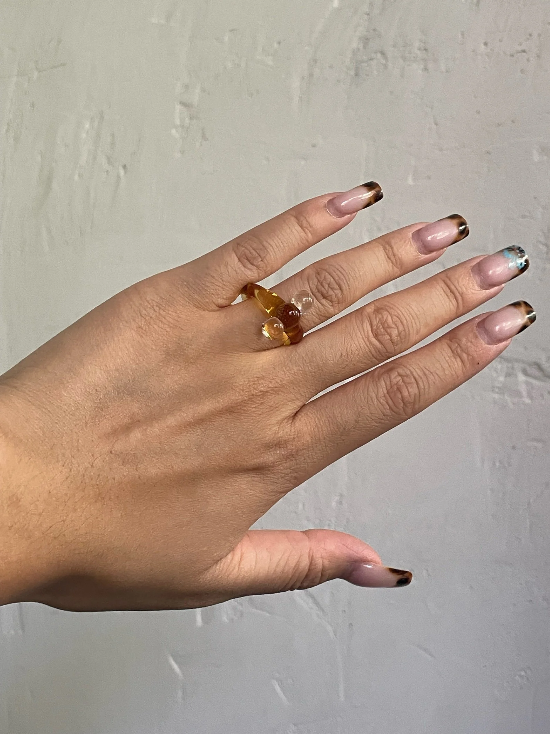 Anillo Blessed Eye Studio AM Deco. Anillo de vidrio de borosilicato esferas.  Madrid