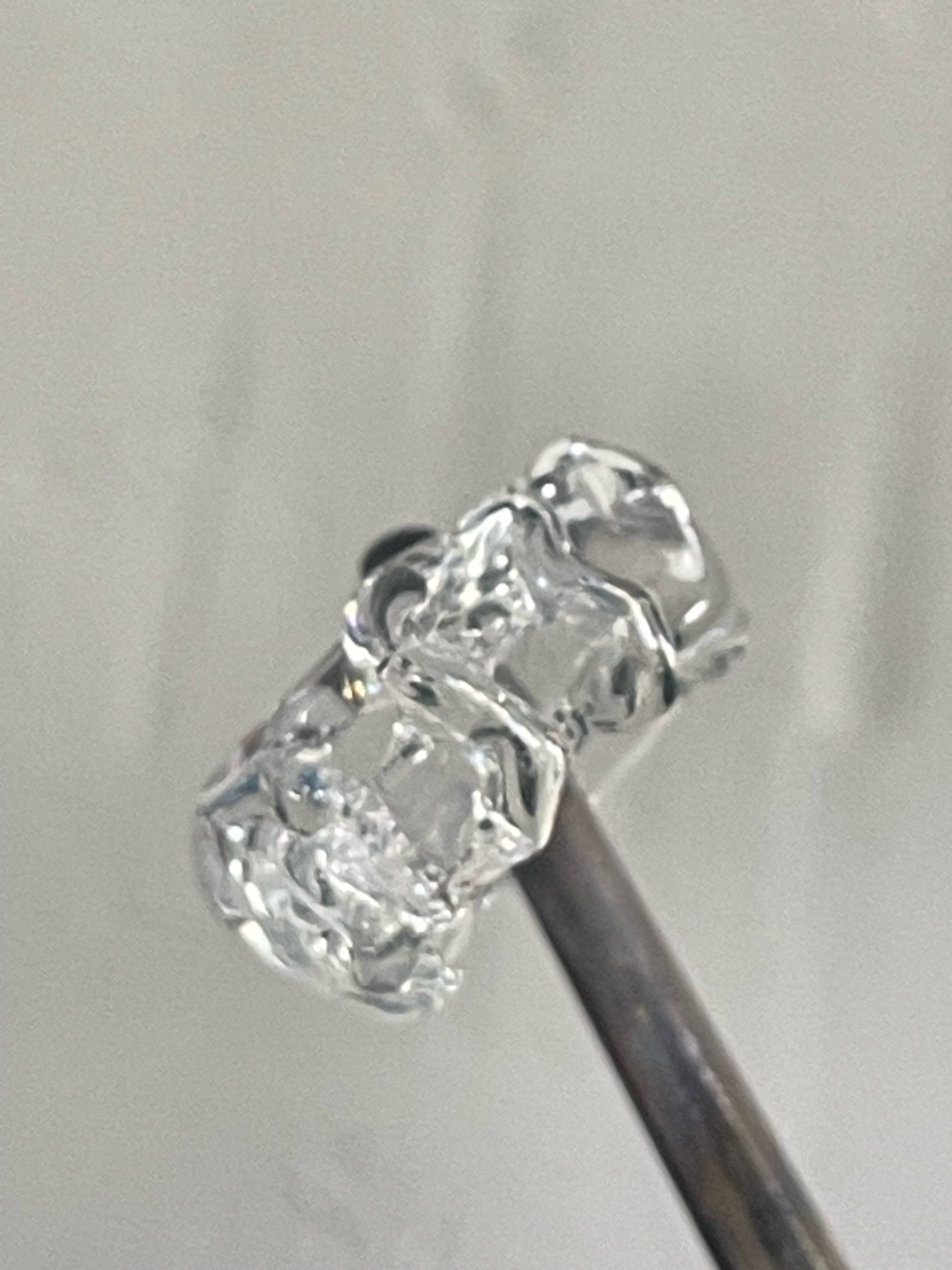 Anillo de vidrio de borosilicato Corcheas. Tienda  y taller en Madrid. Zona embajadores y Madrid Río.
