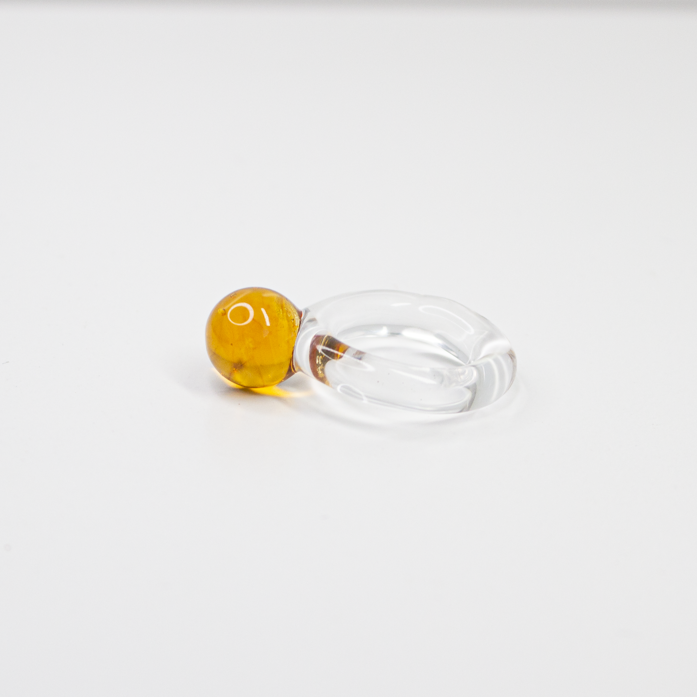 Anillo deco DOT. Anillo de vidrio de borosilicato. Blessed Eye Studio. Madrid. Talla 12 2.png