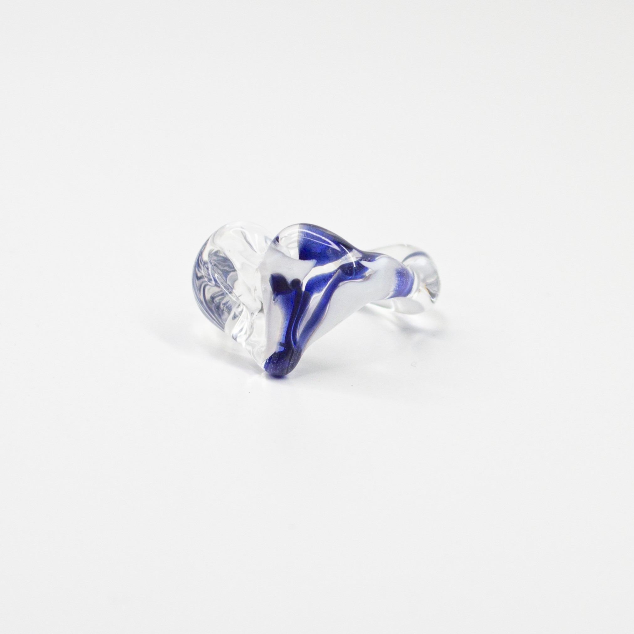 Anillo Corazón azul. Anillo de vidrio de borosilicato. Blessed Eye Studio. Madrid.png