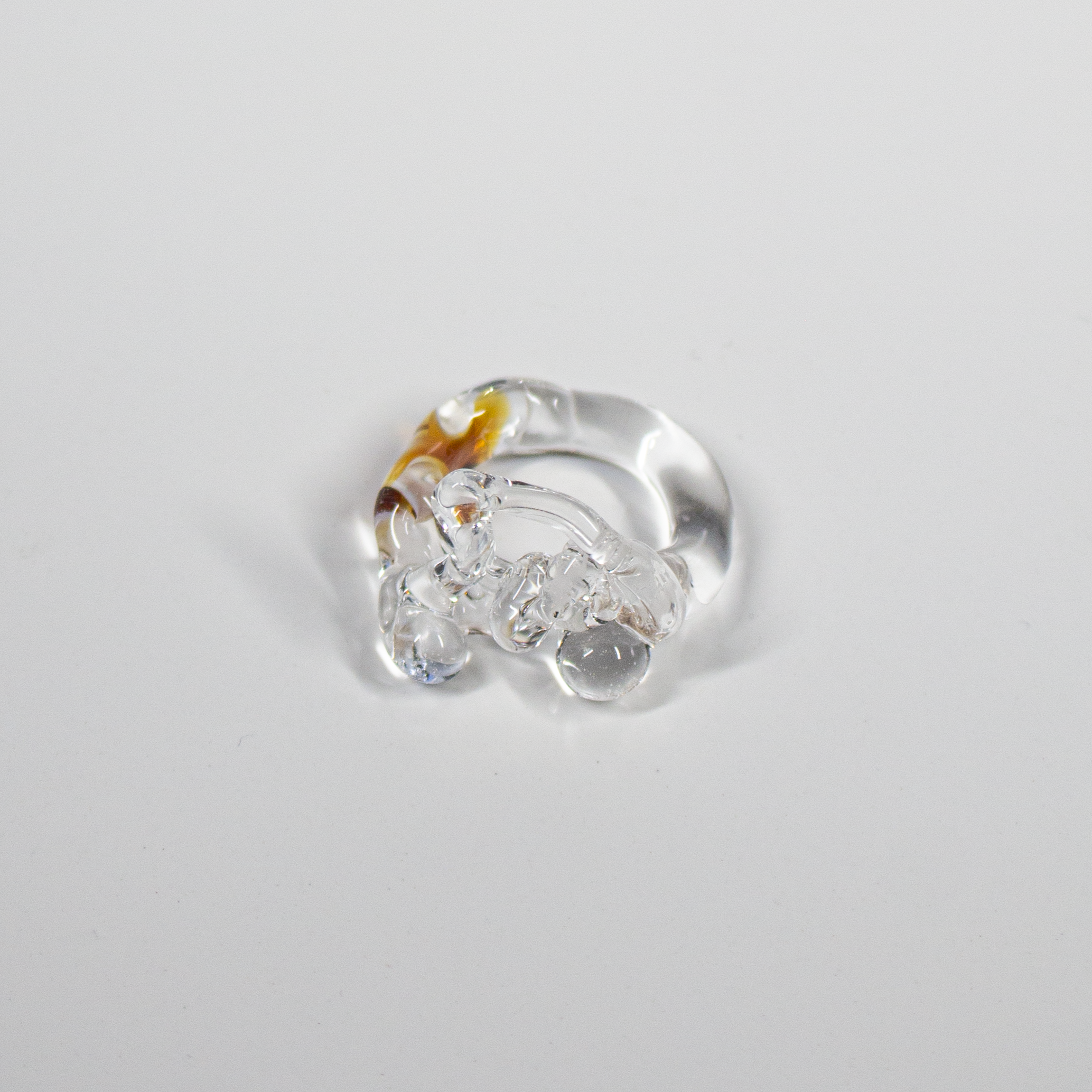 Anillo Blessed Eye Studio. Talla 16. Anillo orgánico S. Ámbar