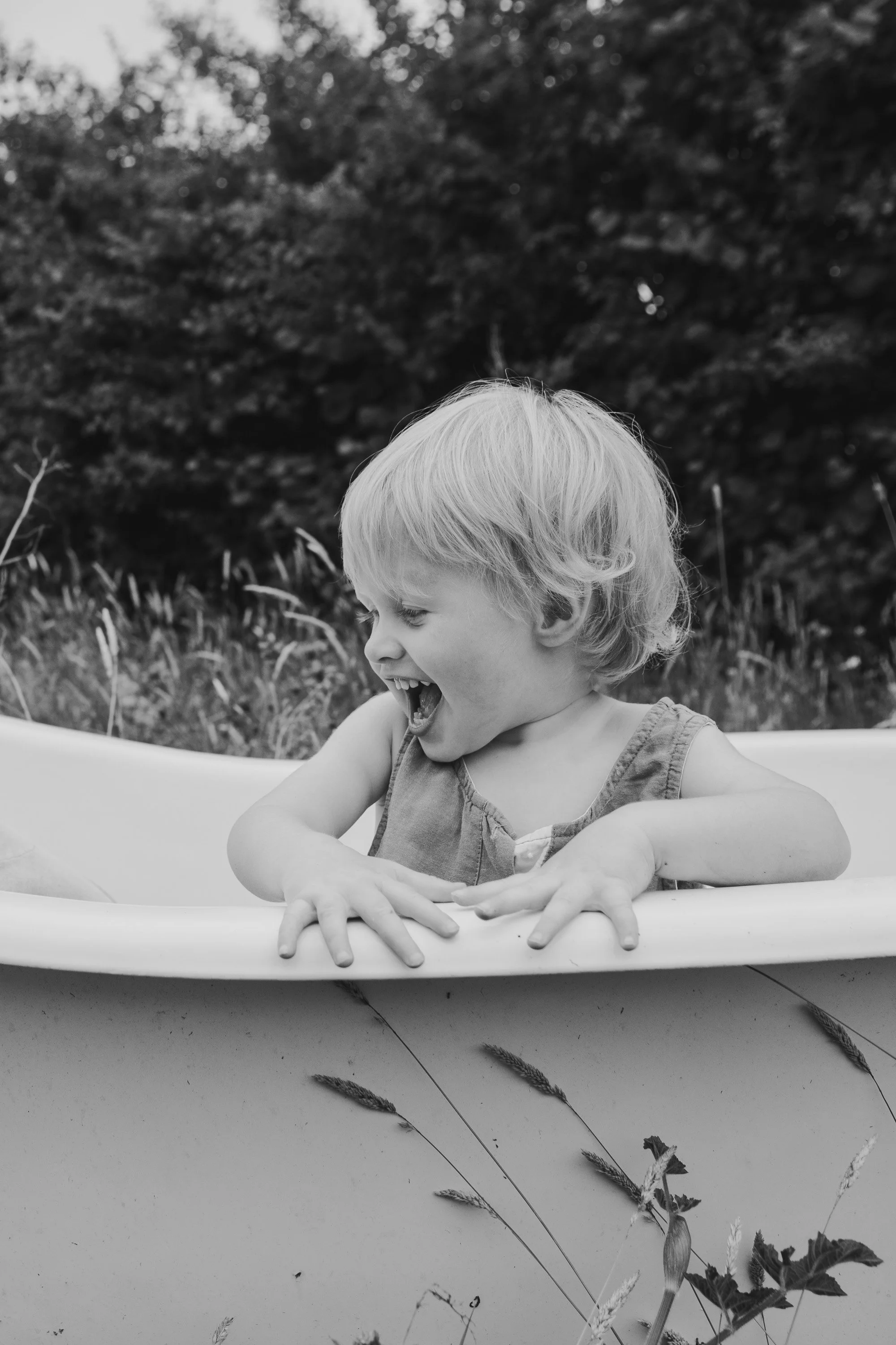 tunbridge-wells-family-photographer-natural-portraits.jpg