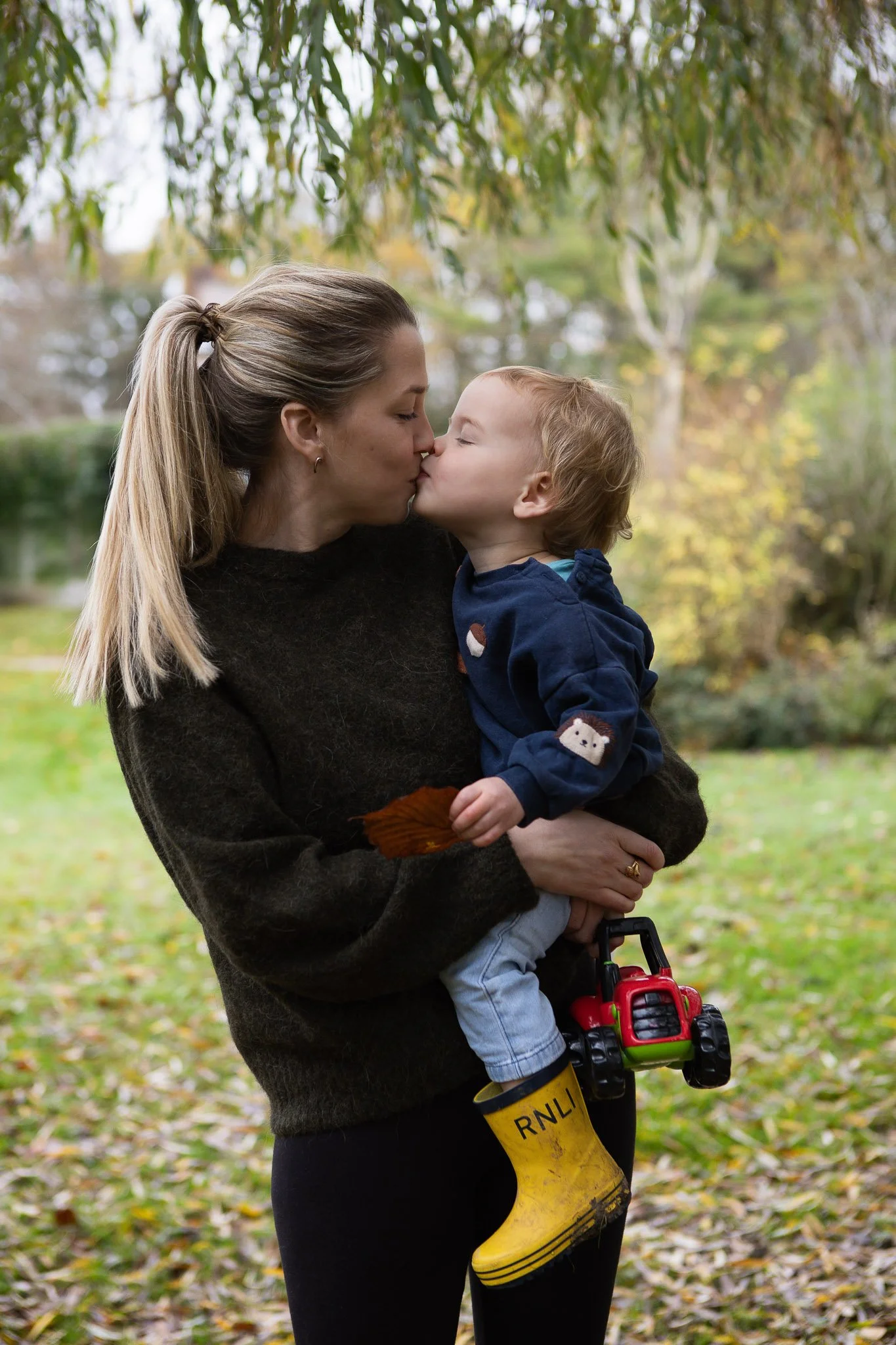 kent-family-photography-outdoor-session-037.jpg