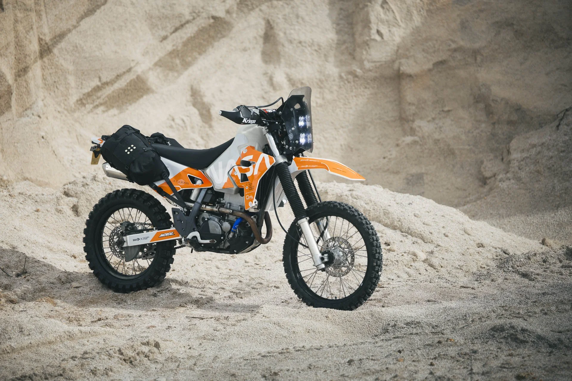 Adventure Bike Graphics - Brake Magazine - Atlas DR-Z 400