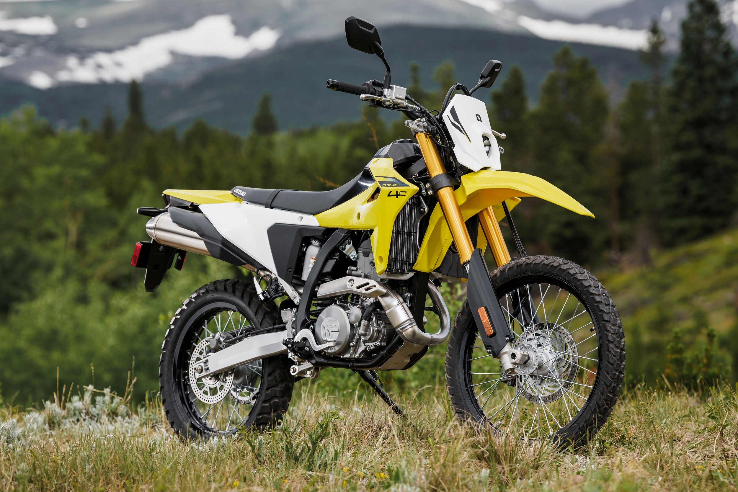 DR-Z400SRJM5_action_21.jpg