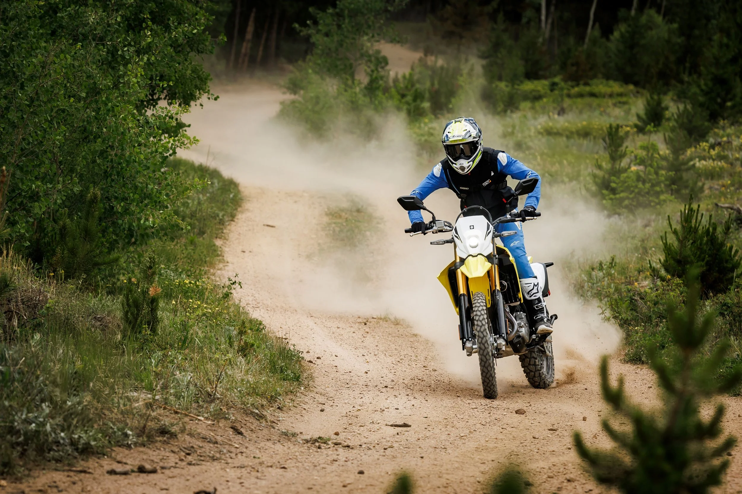 DR-Z400SRJM5_action_30.jpg