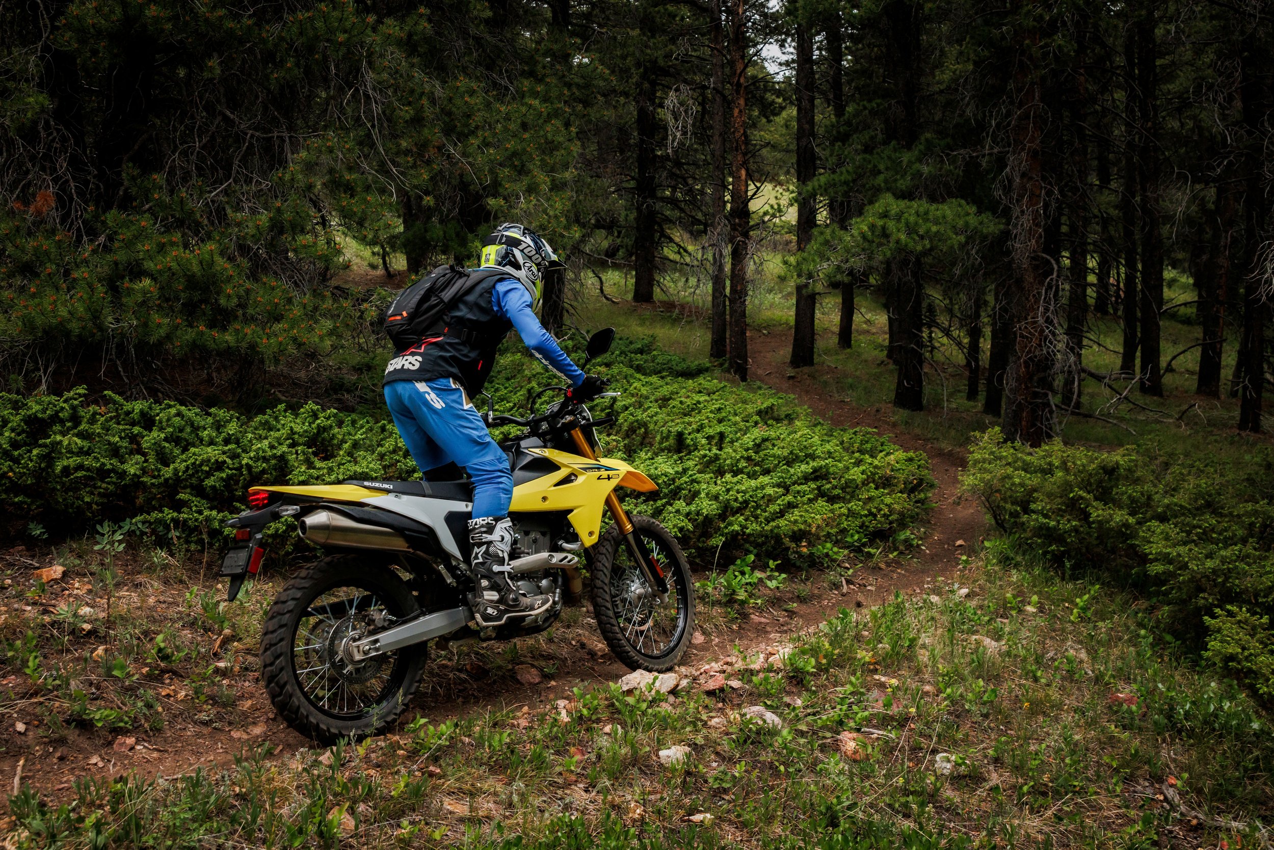 DR-Z400SRJM5_action_52.jpg