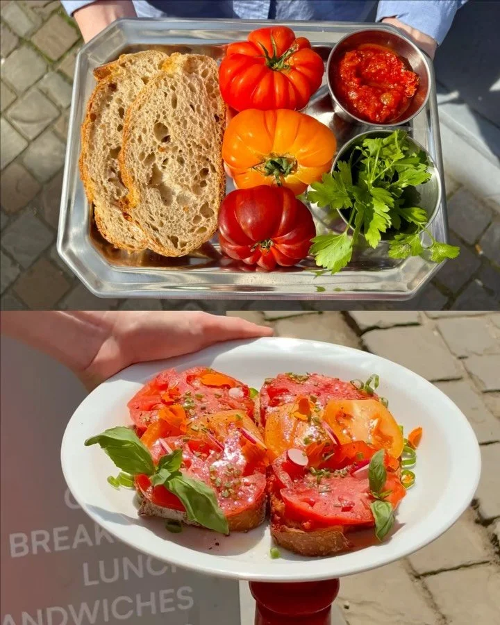 From fresh ingredients to your plate 🤌🏼
and made with <3

📍Chicago Brussels  Rue de flandre 45
Kitchen 9-3pm (2:30 weekdays)
Coffee 9-4pm 
-
#brusselsfood #brunchspot #freshingredientsonly
