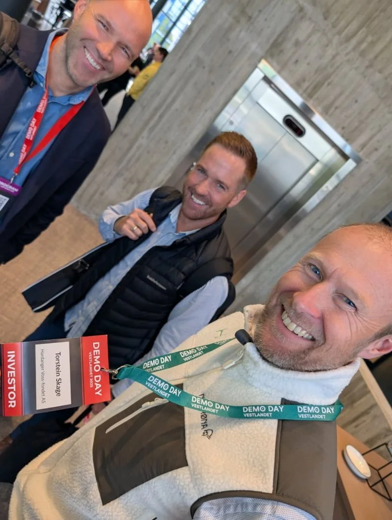 GRASP OVERTEGNER EMISJON OG HENTER 11,7 MILLIONER, HAVO-FONDET GÅR INN MED HALVPARTEN
-
GRASP COMPLETES OVERSUBSCIRBED EQUITY OFFERING, SECURING NOK 11,7 MILLION

Grasp AS skal gjennom 2026:
- selge 400 komplette løsninger til tannklinikker, legevakt