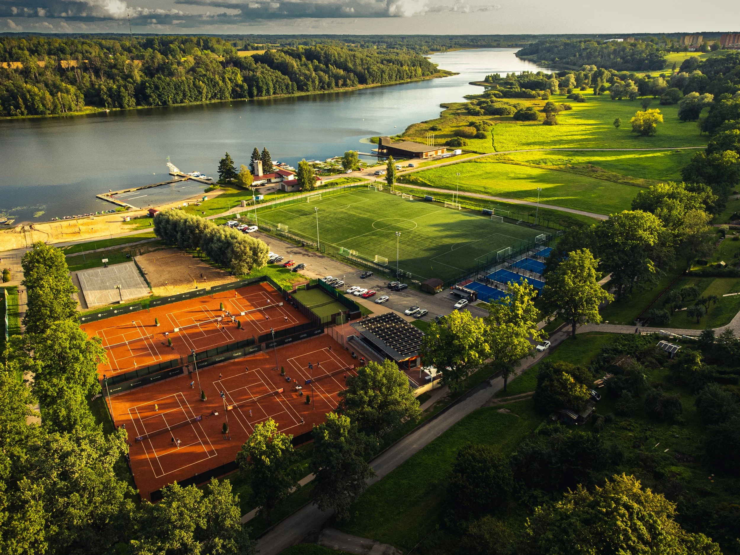DJI_0989.jpg