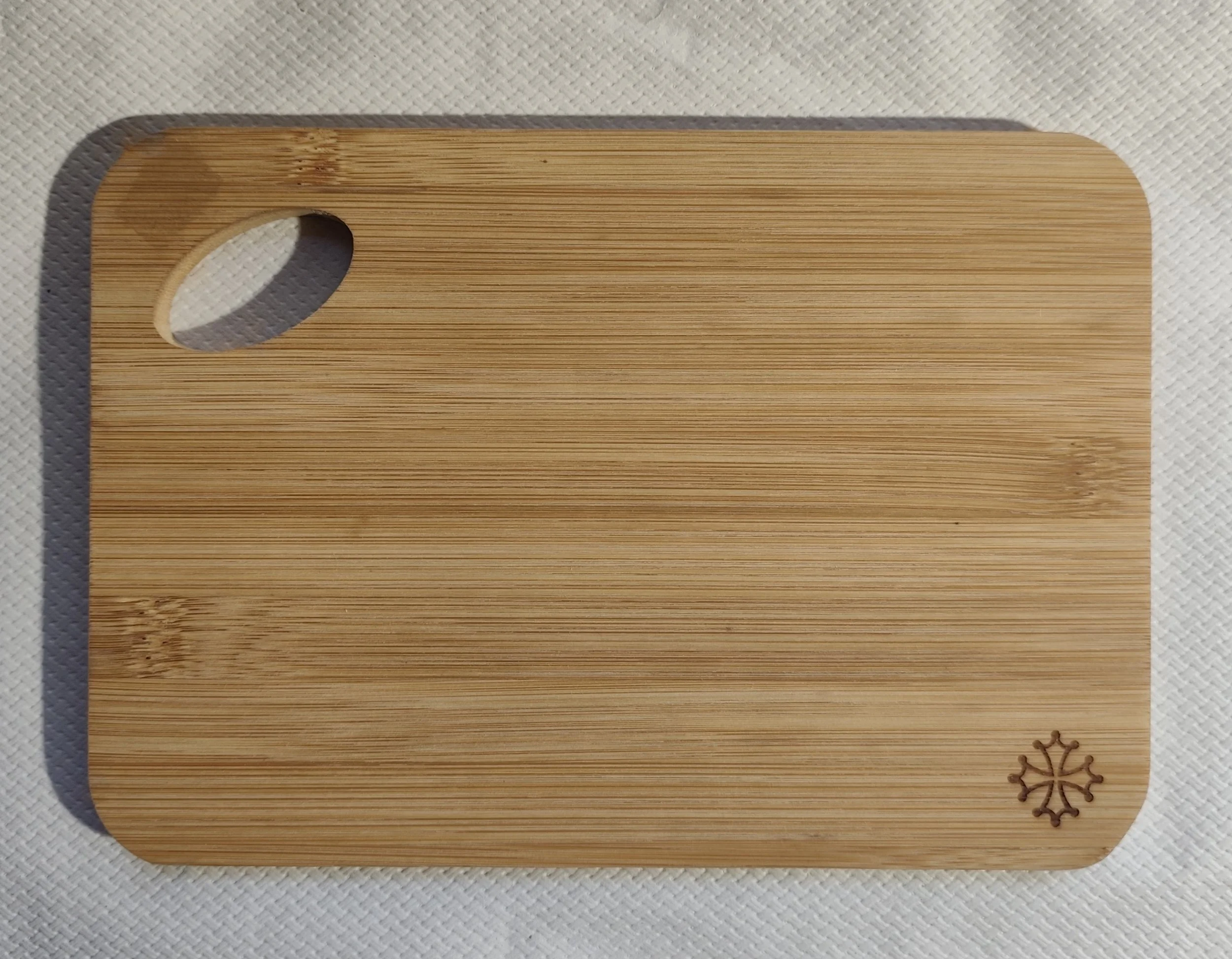 Planche à découper croix occitane