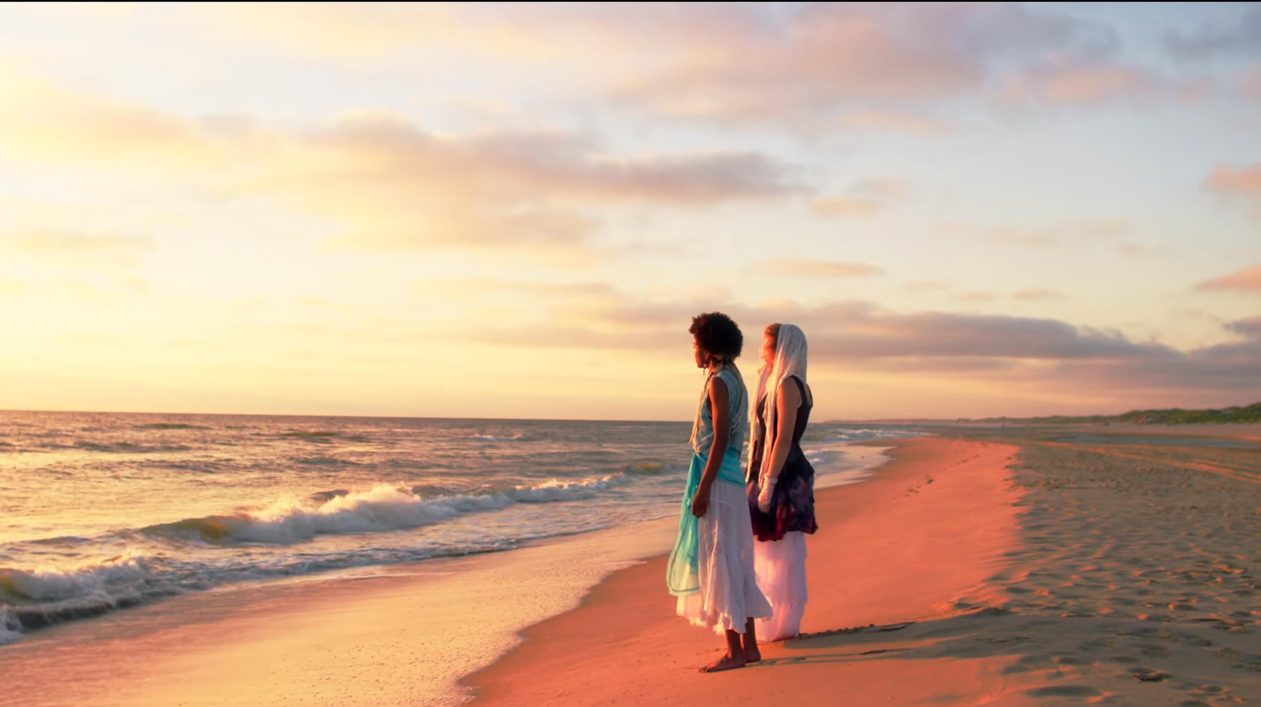 Shortfilm: Momsname "The Waves"