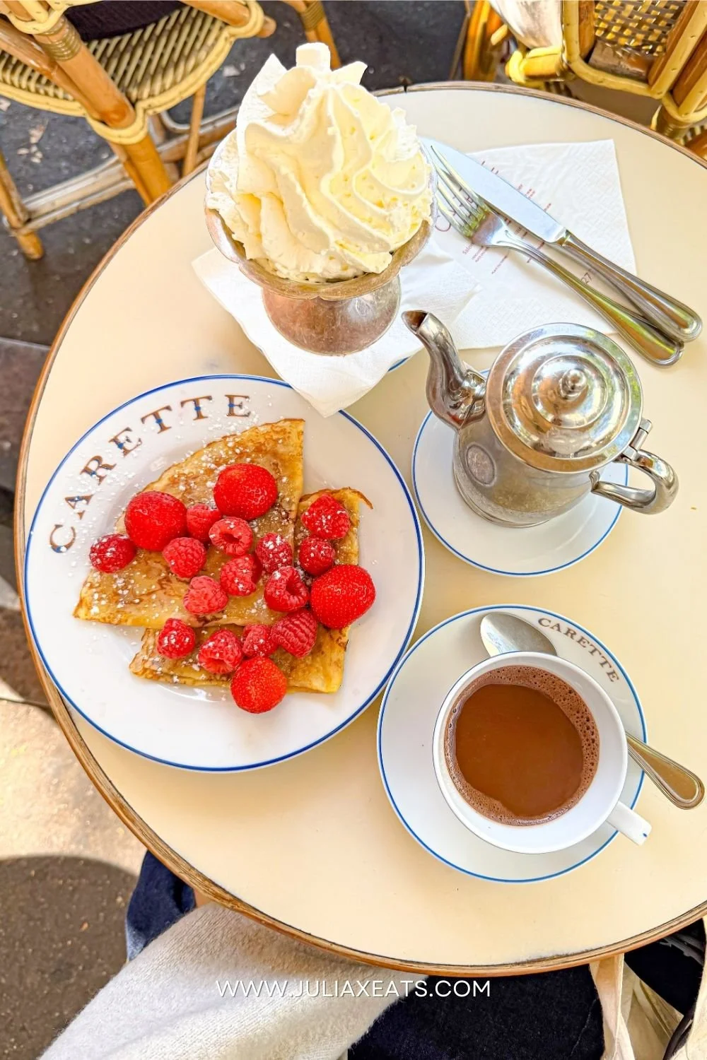 France-Paris-Carrette-coffee cup.jpg