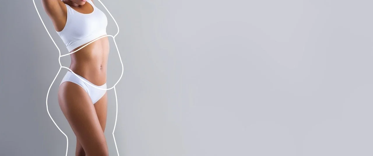 A woman in white sportswear poses against a gray background, with white outline drawings highlighting her body shape.