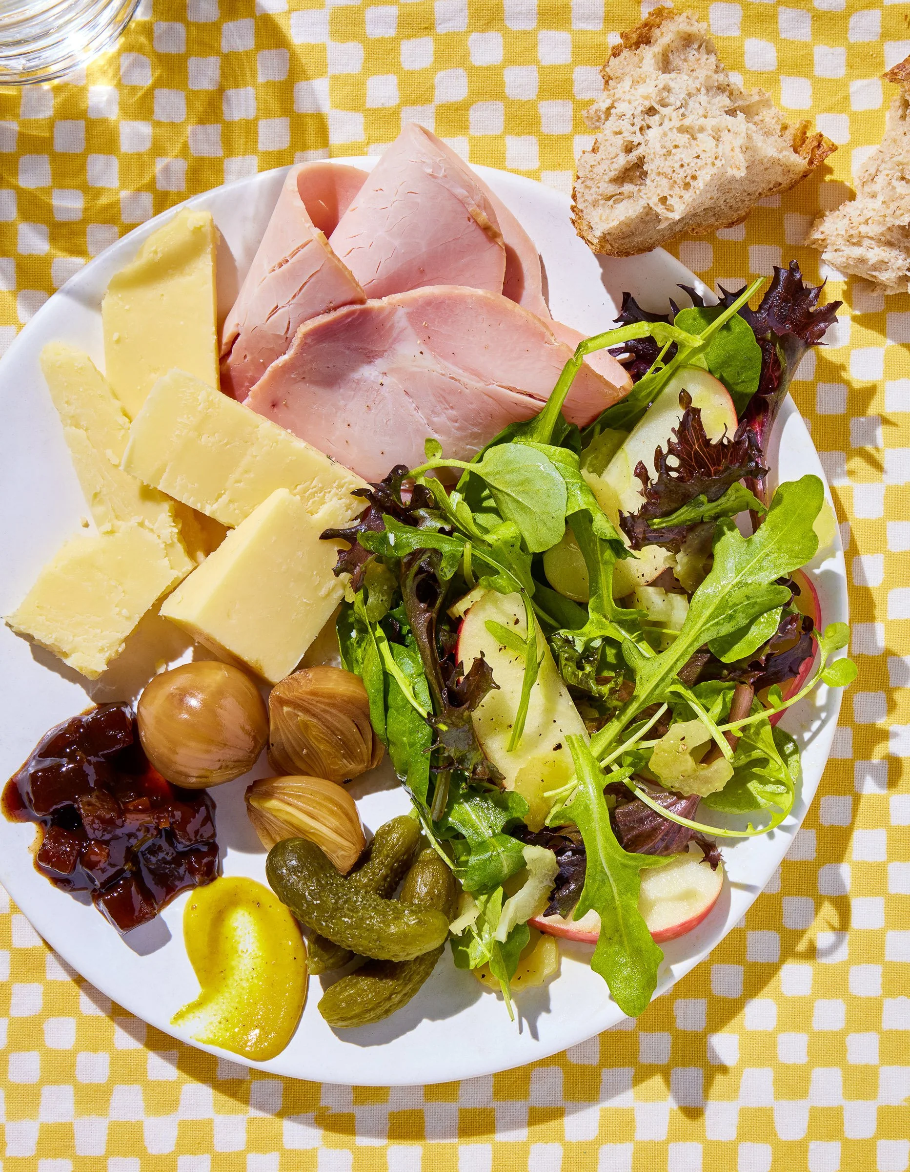 Plated salad photography 