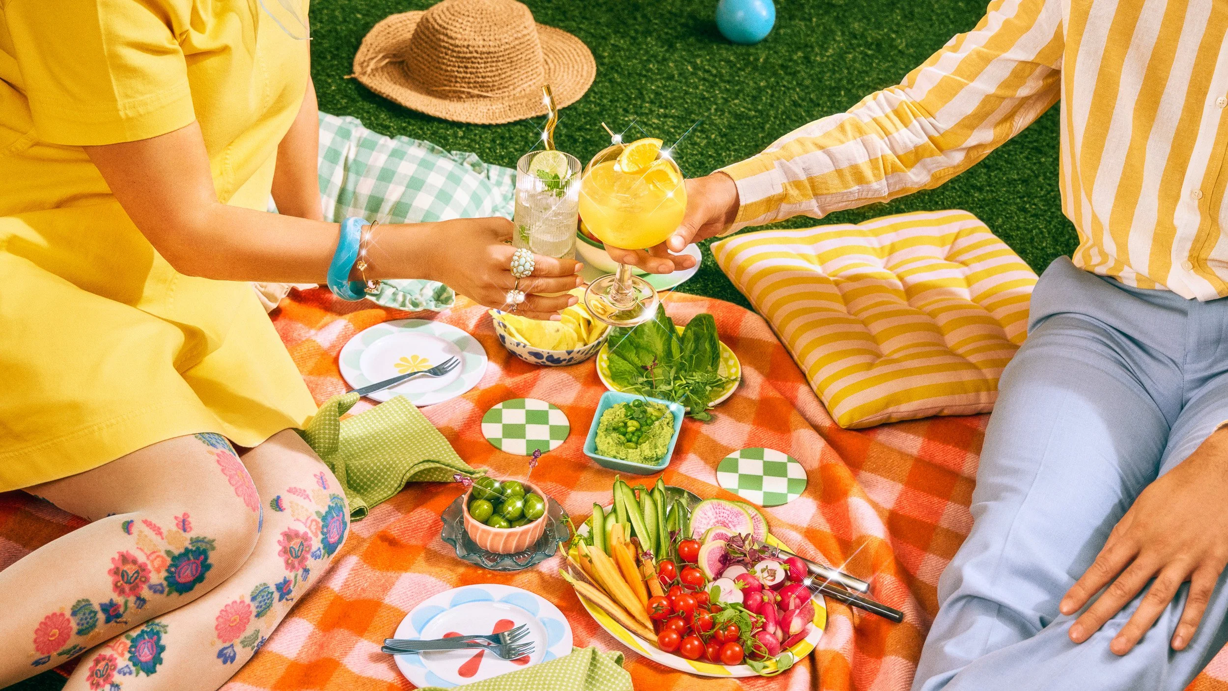 stylised lifestyle cocktail photography for advertising use