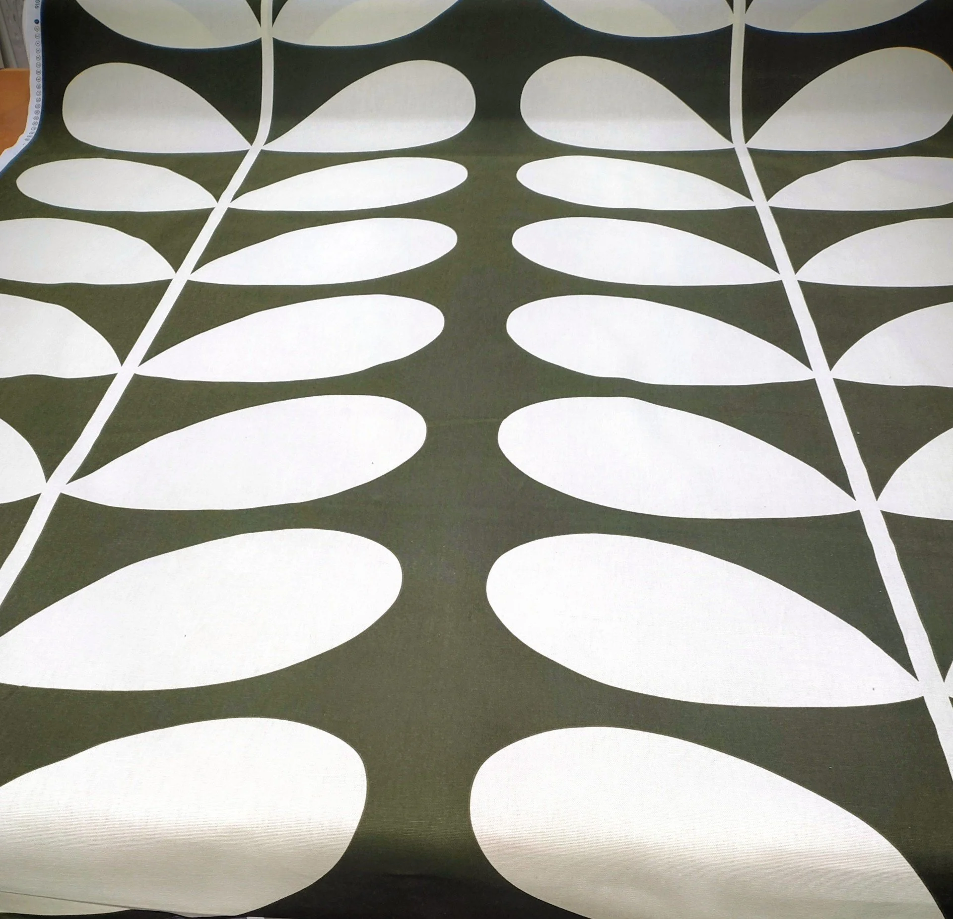 Orla Kiely - Giant Stem in Moss