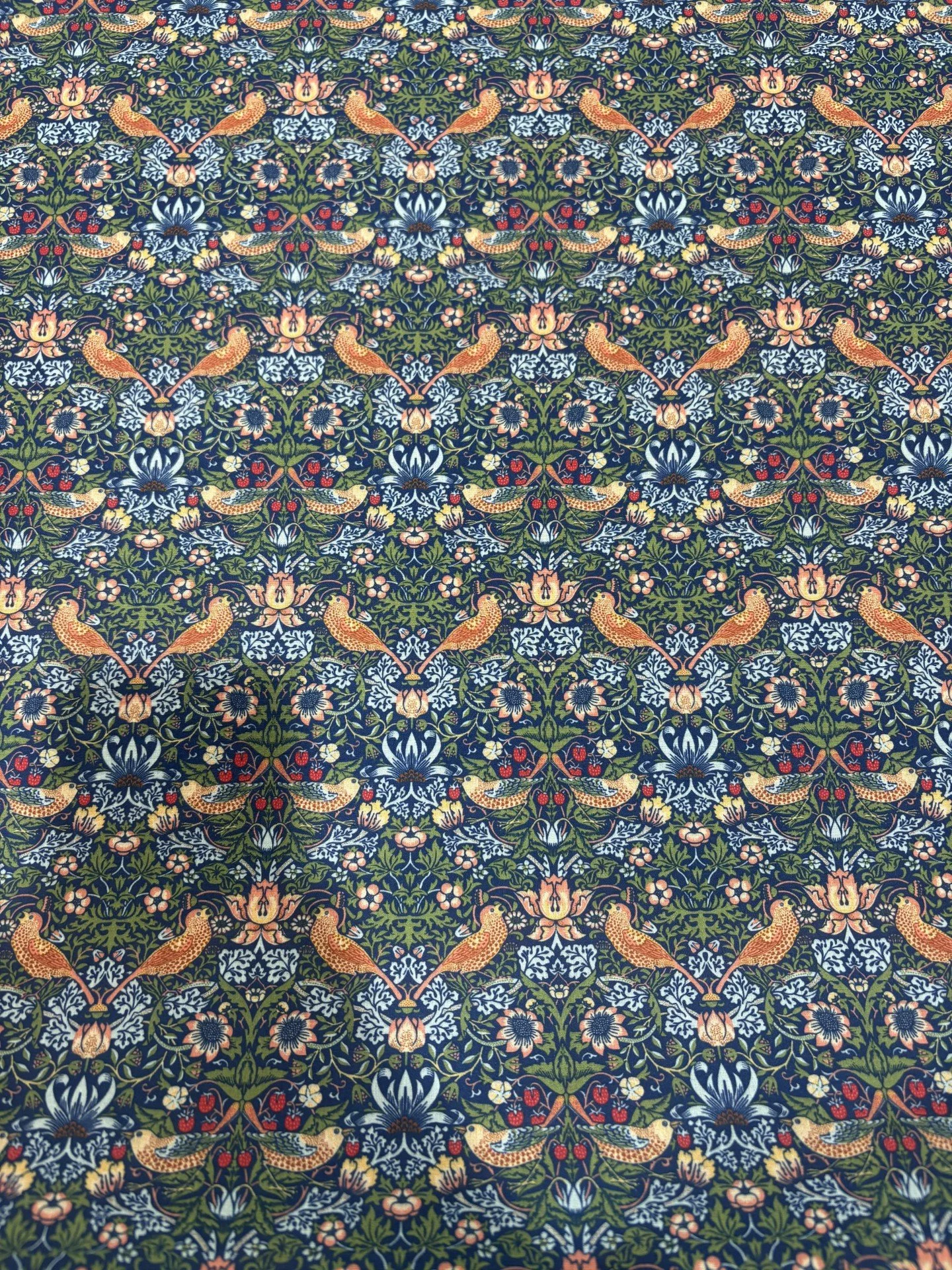 William Morris - Strawberry Thief