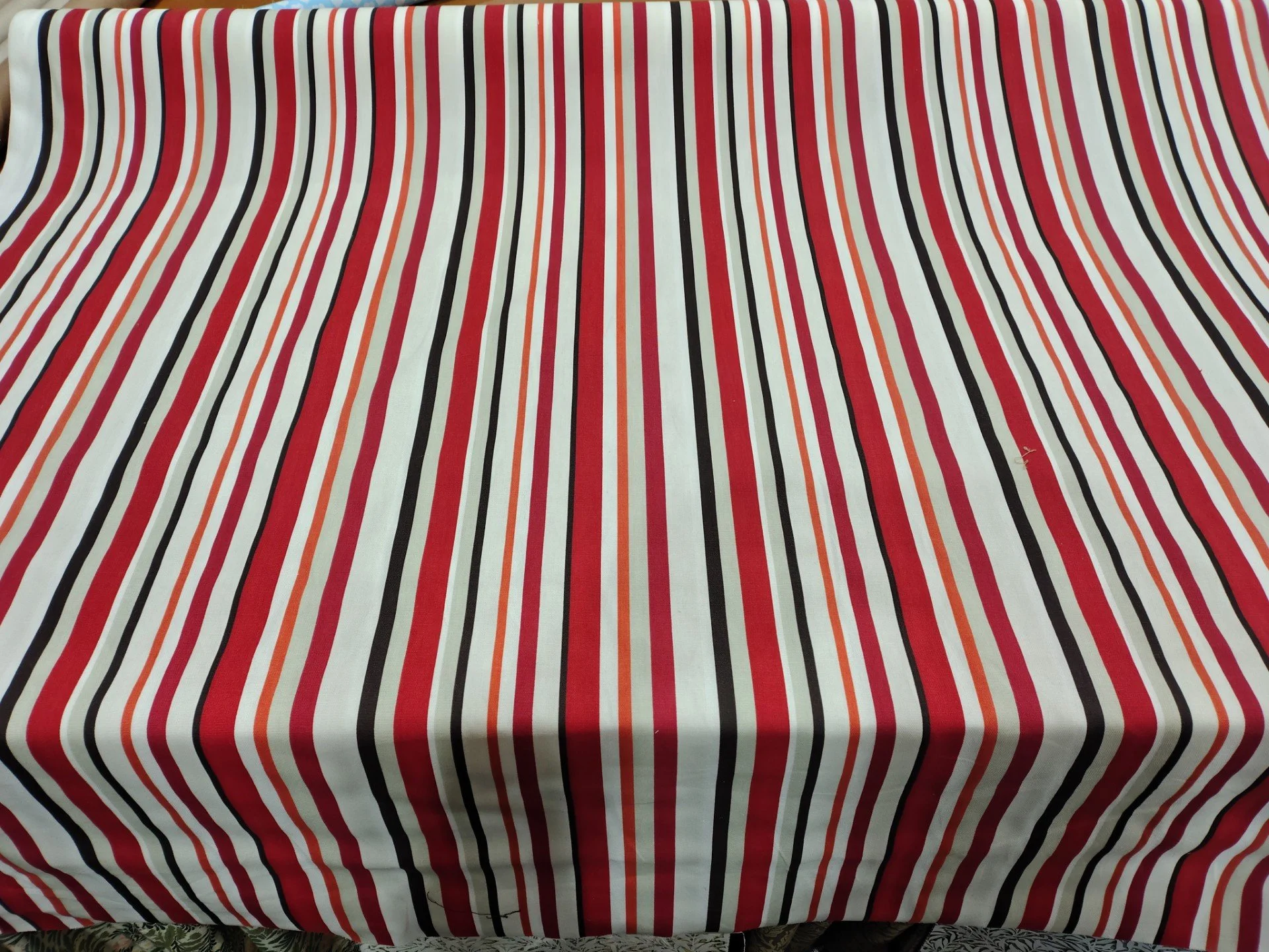 Prestigious Textiles Terrase in Poppy