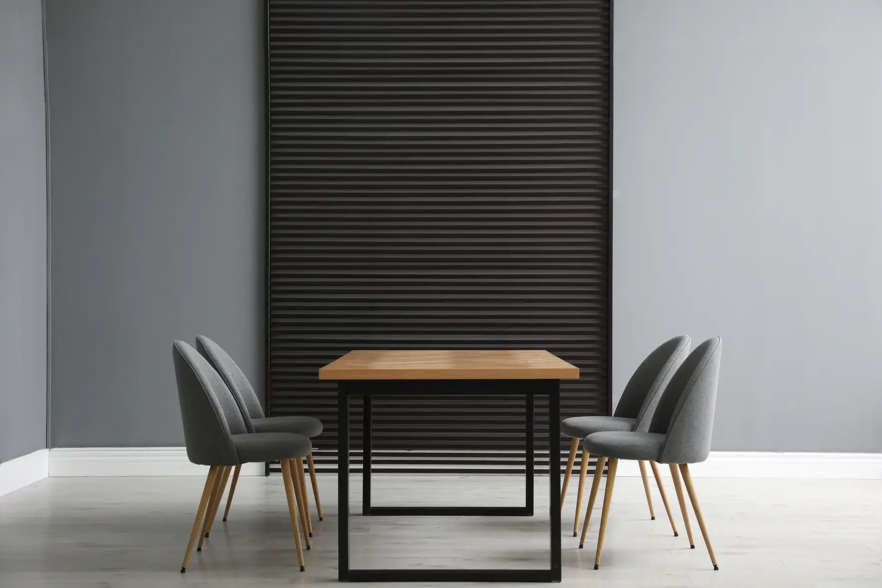 commercial advisory services for professional businesses