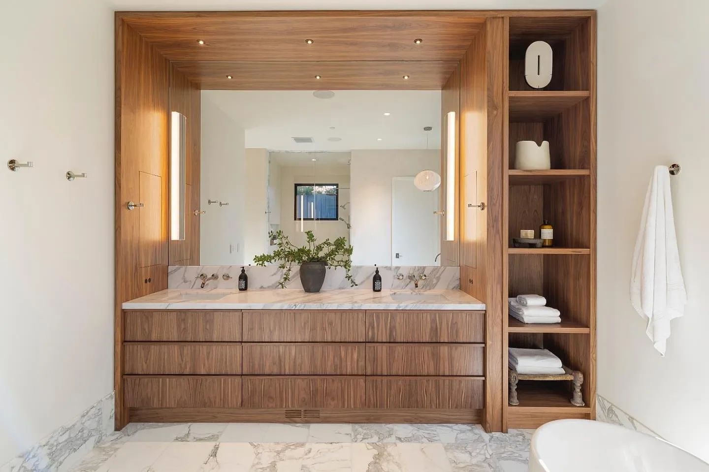 Primary bath.webp