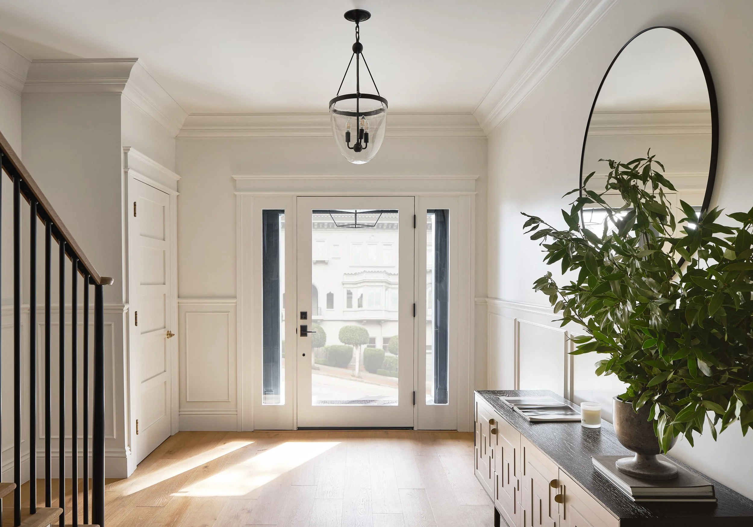 Entry_hall.jpg