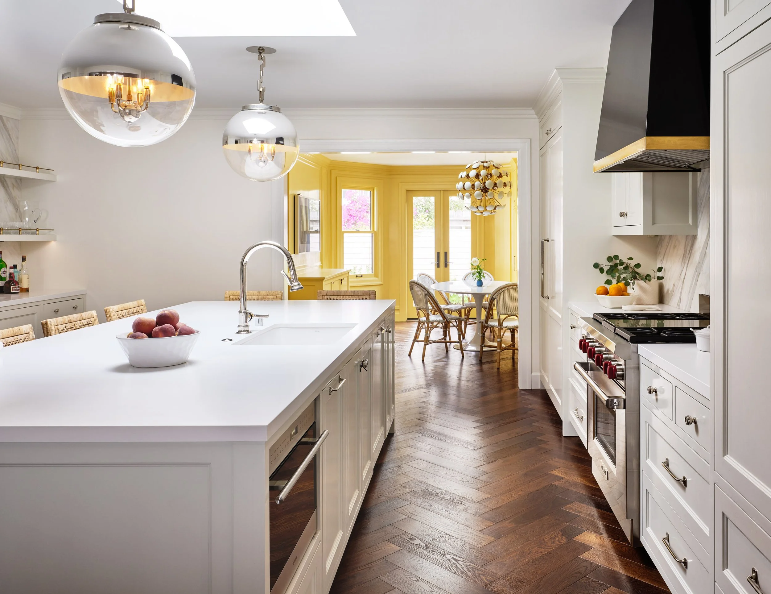 Lone_Mountain_kitchen_2.jpg